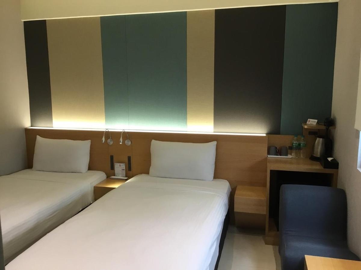 Fu Kuang Hotel Pingtung Экстерьер фото