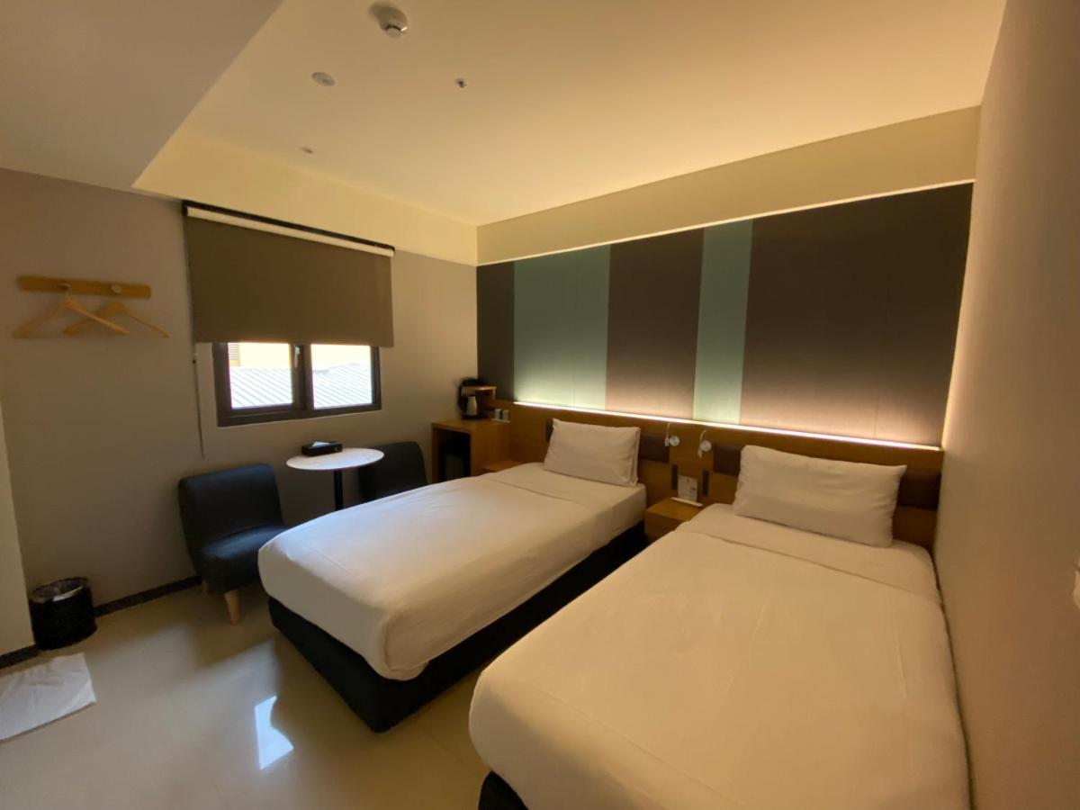 Fu Kuang Hotel Pingtung Экстерьер фото