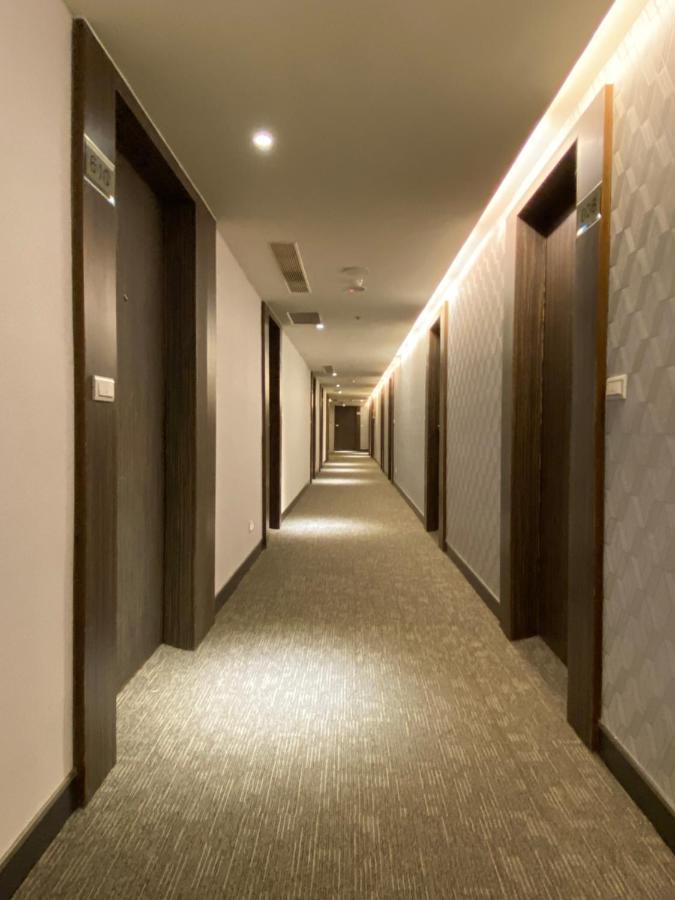 Fu Kuang Hotel Pingtung Экстерьер фото